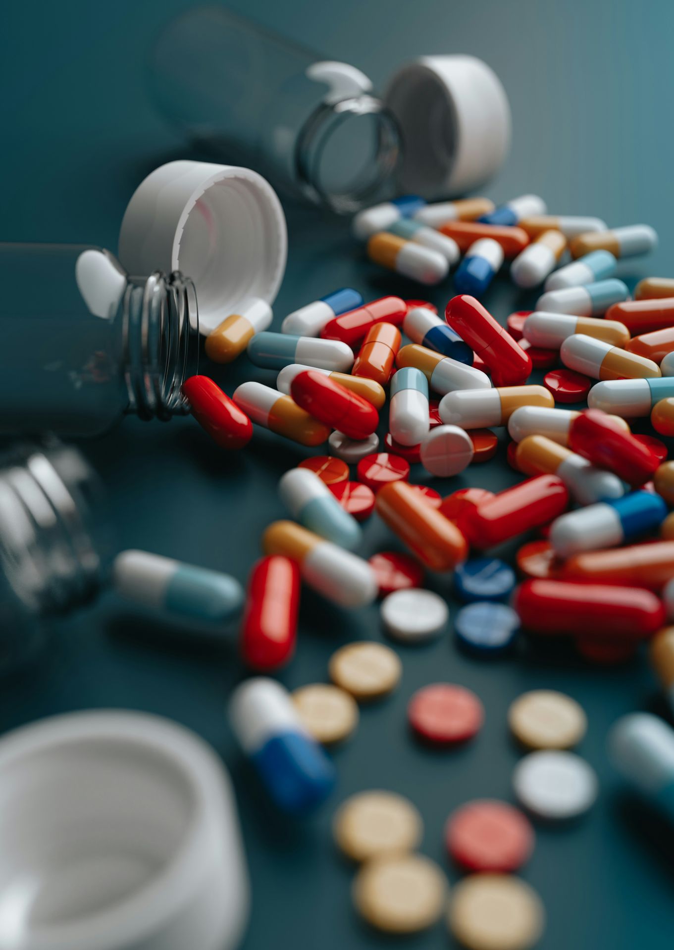 Multiple bottle formats with colorful capsules